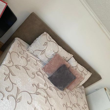 Apartmani Petra Новий Сад Екстер'єр фото