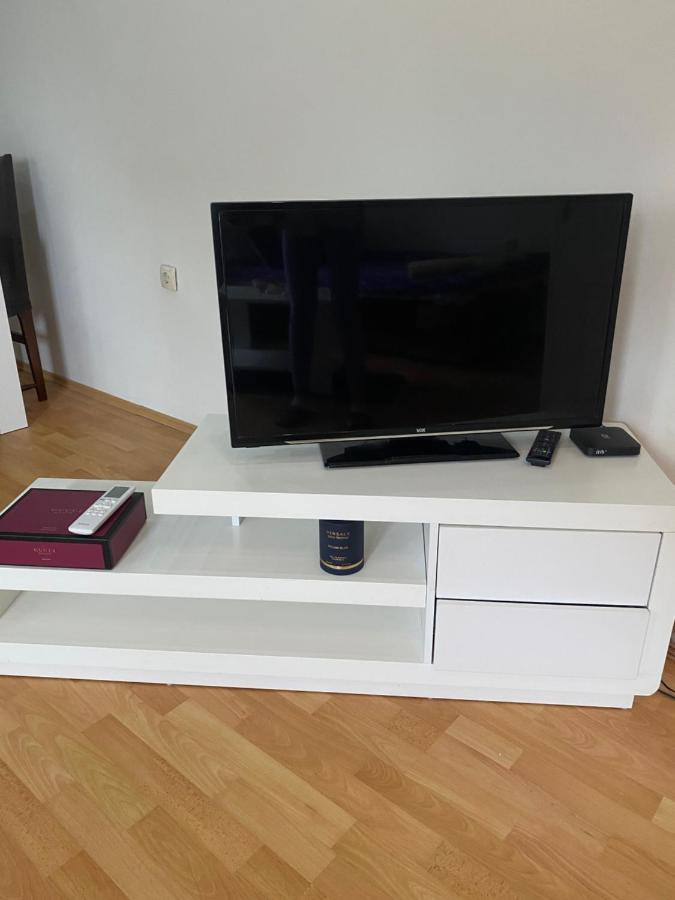 Apartmani Petra Новий Сад Екстер'єр фото